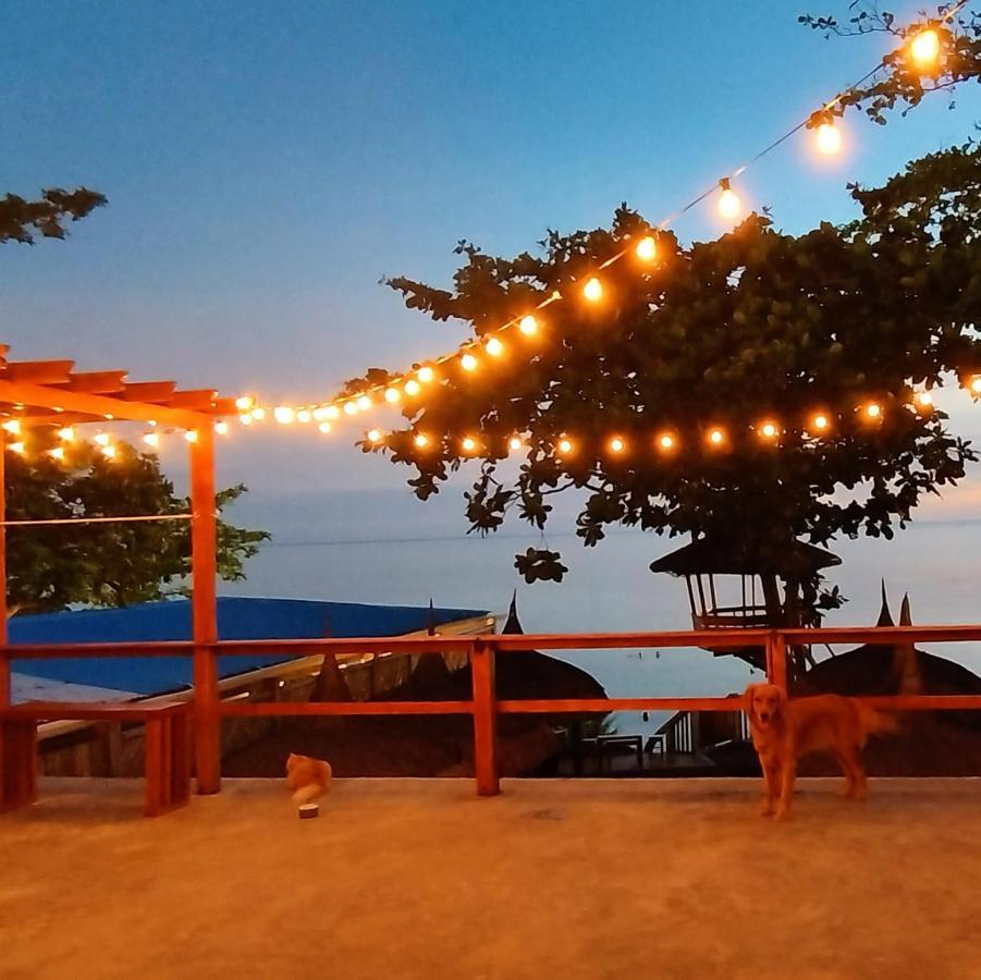 White Bada Guesthouse Siquijor Kültér fotó