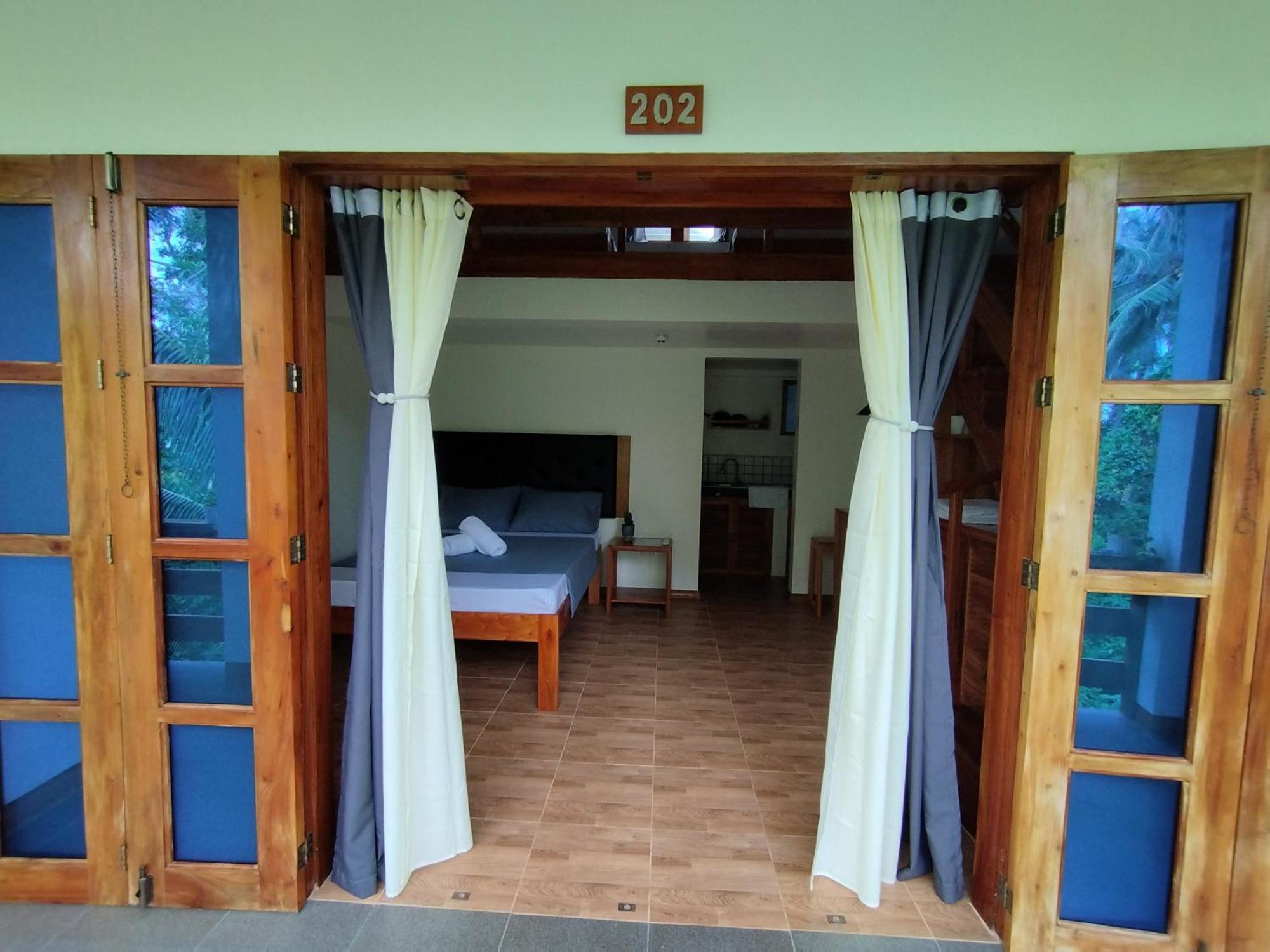White Bada Guesthouse Siquijor Szoba fotó